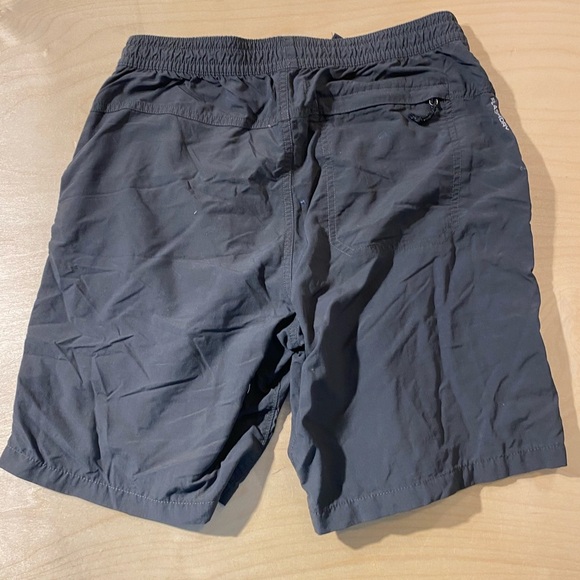 The North Face Gray Shorts Small (LW) - Picture 8 of 10
